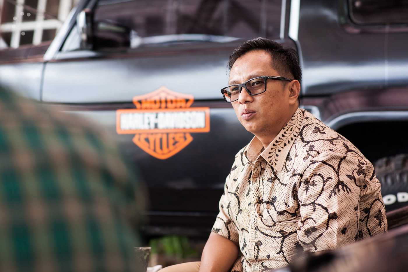 Ahmad Ruswandi, putra dari Bupati Kabupaten Seruyan. Ia juga menjabat sebagai Ketua DPRD Kabupaten Seruyan.